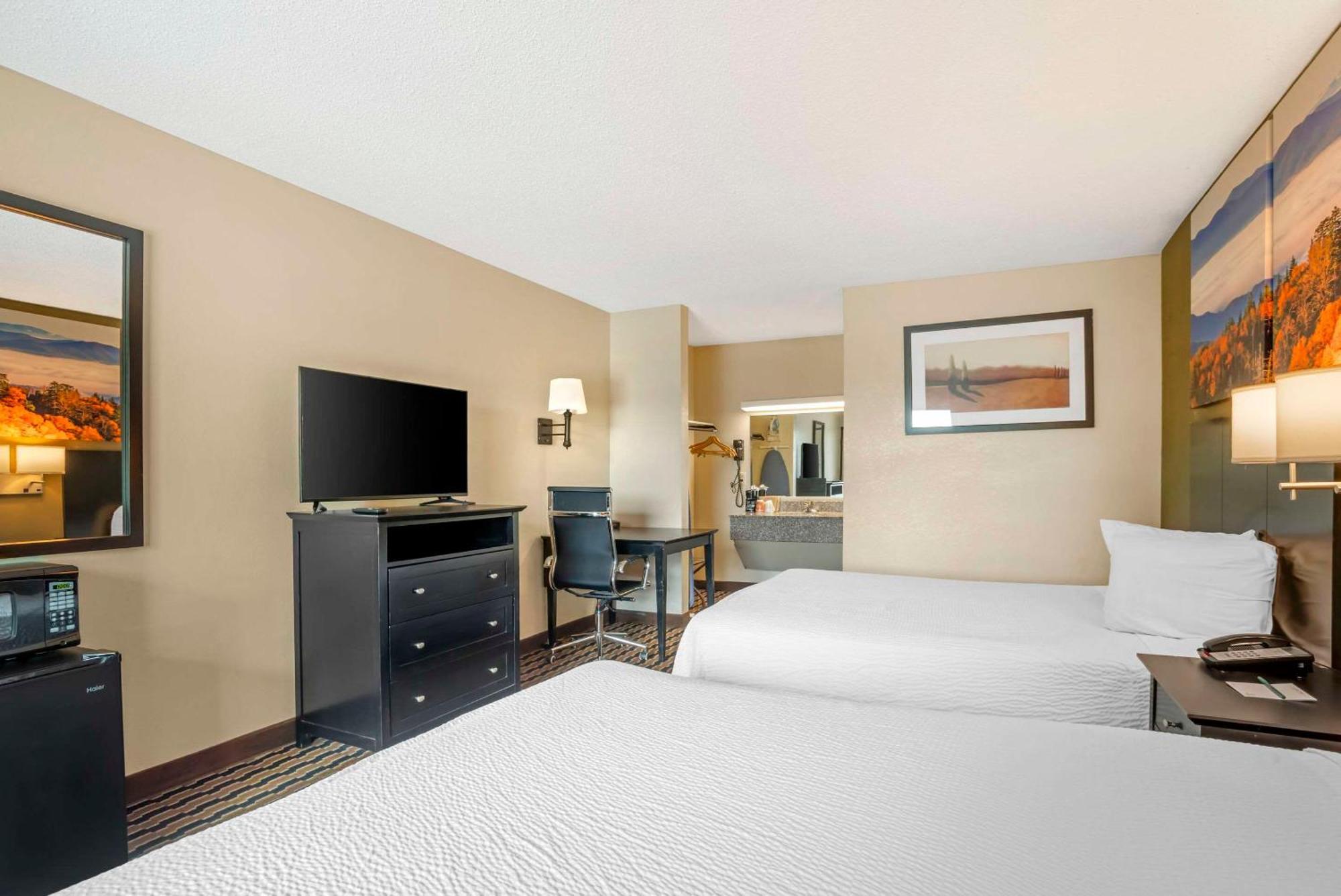 Quality Inn Near Speedway Wilkesboro Exteriér fotografie