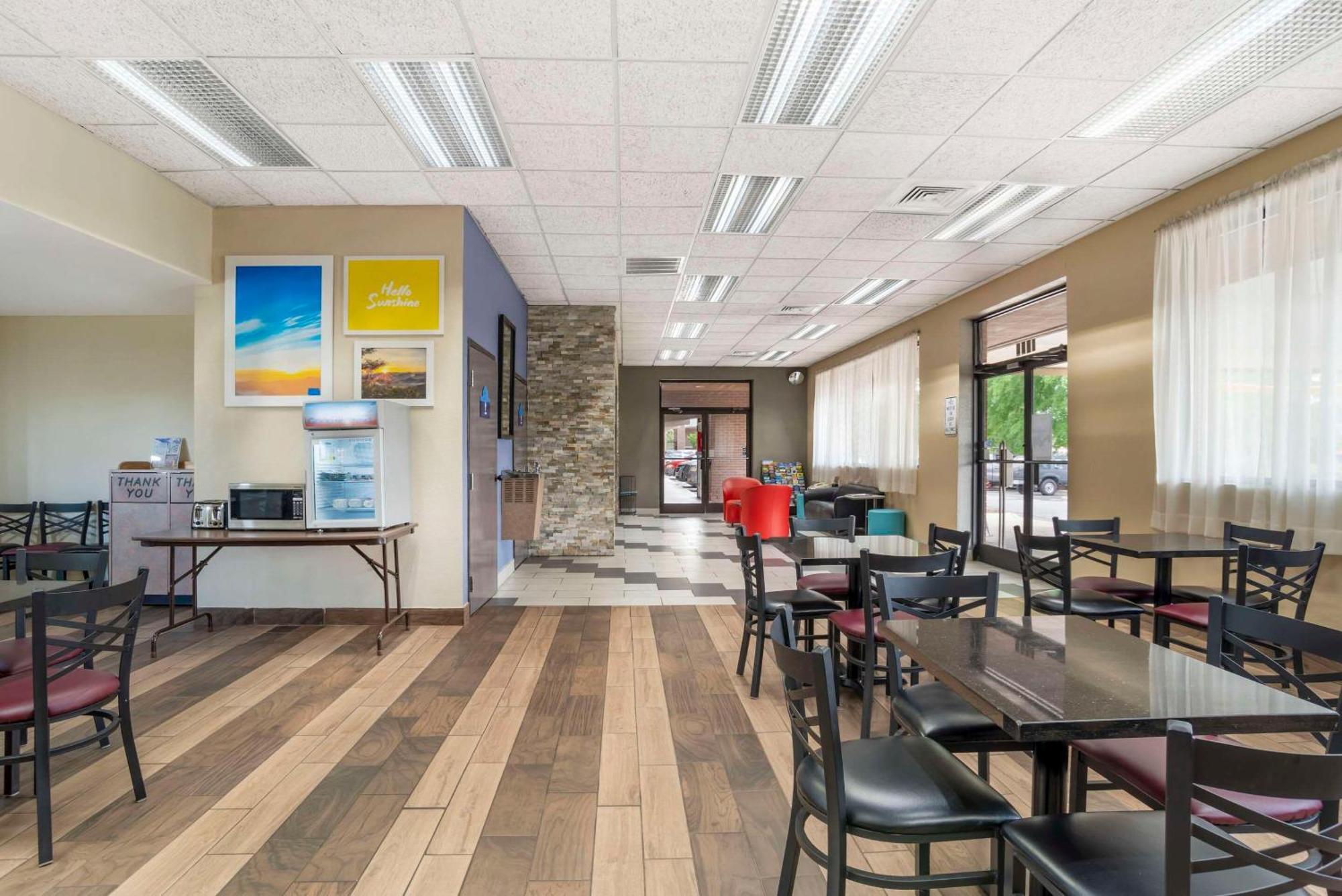 Quality Inn Near Speedway Wilkesboro Exteriér fotografie