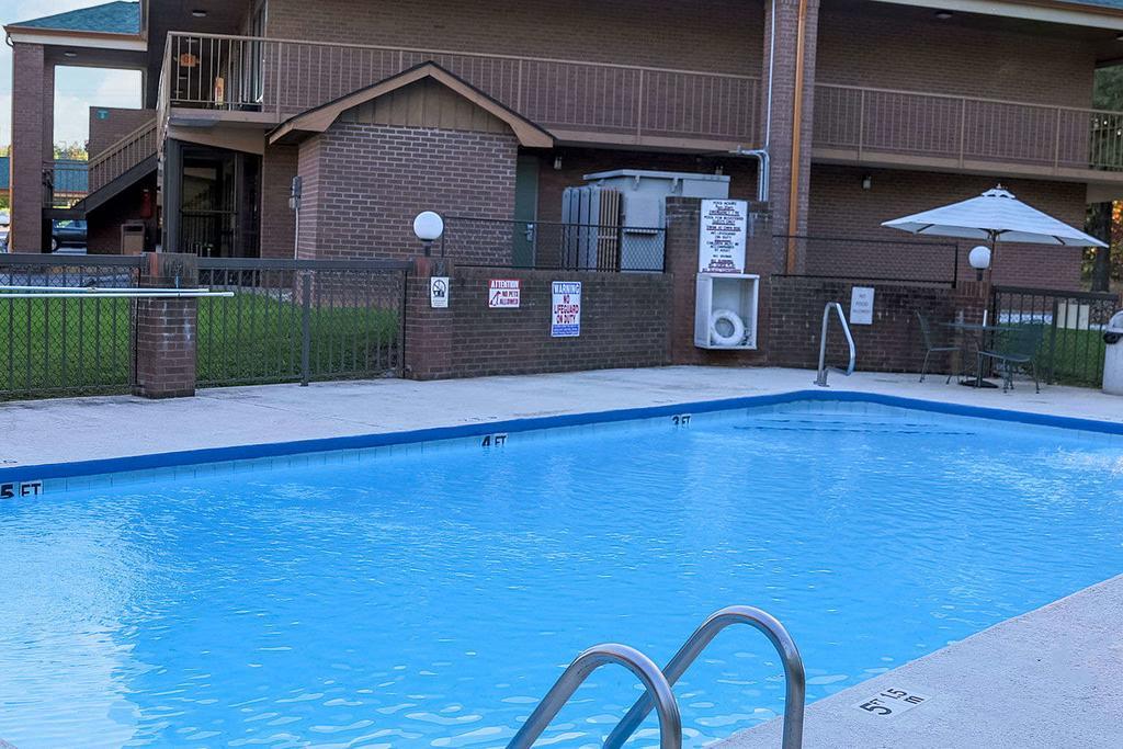Quality Inn Near Speedway Wilkesboro Exteriér fotografie
